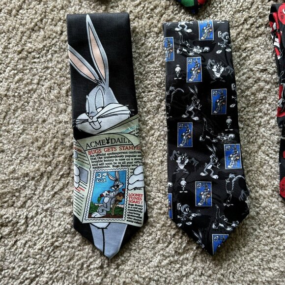 VTG 90s Looney Tunes Neckties Lot of 12 AOP Baseball Halloween Valentine's Day - Picture 12 of 13